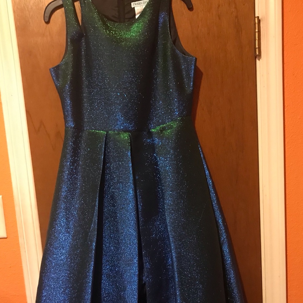 Tween Diva Size 16 Two-Toned Iridescent Dress